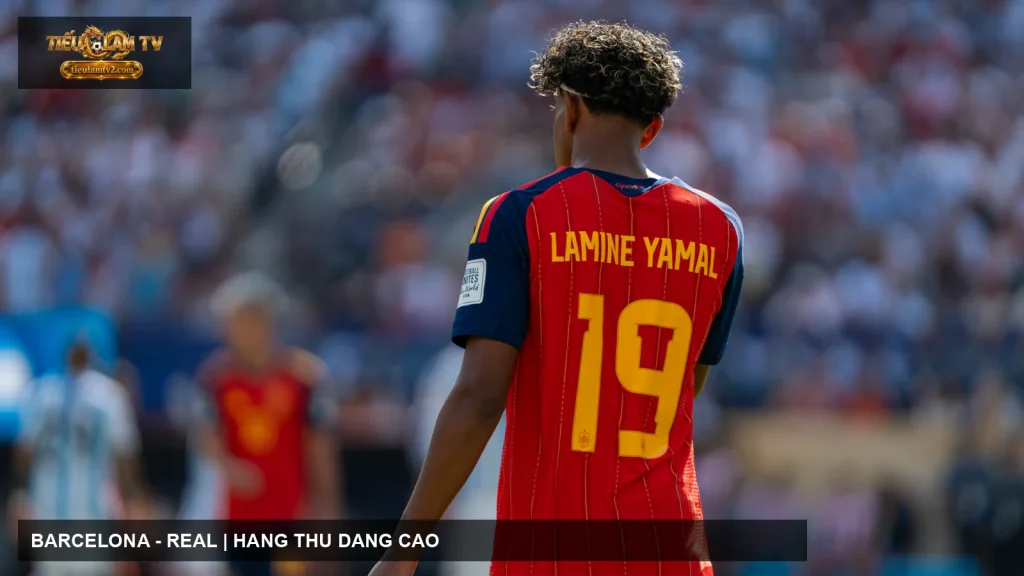 Lamine Yamal thi đấu cho Tây Ban Nha