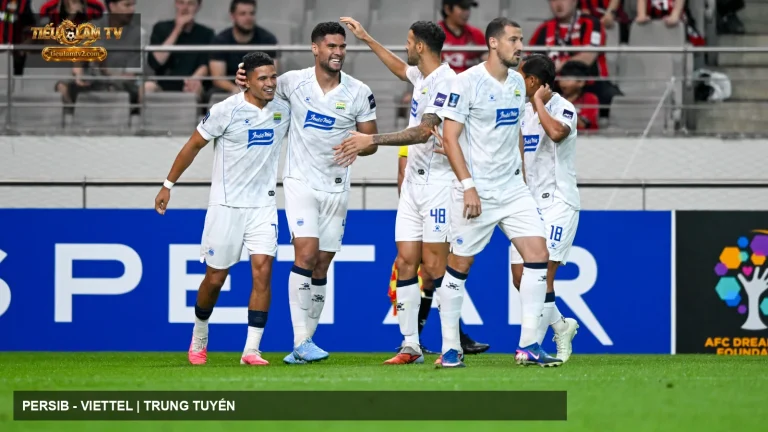 Persib Bandung ghi bàn trước FC Seoul