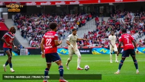 Cầu thủ Troyes trong trận Ligue 1